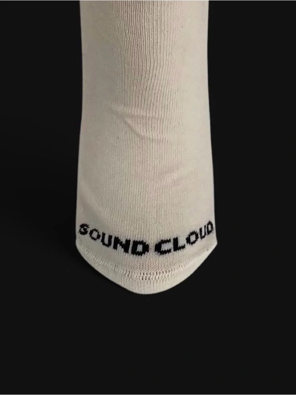 SOUND CLOUD CREAM/BLACK SOCKS ONE SIZE NWT
